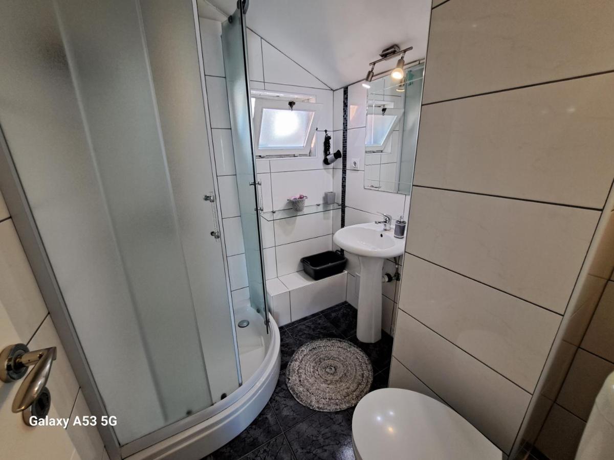 Heritage Rooms Kut Vis Zewnętrze zdjęcie