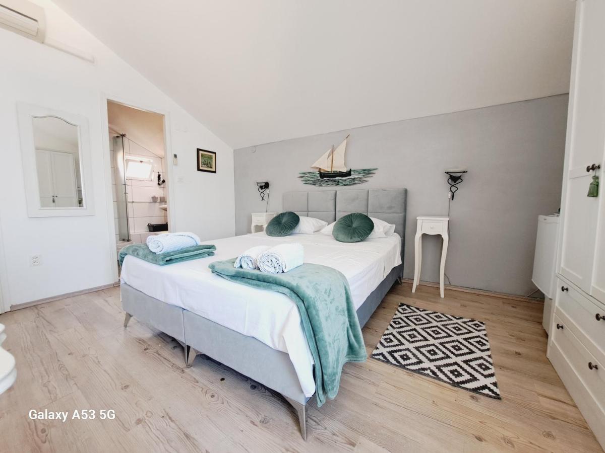 Heritage Rooms Kut Vis Zewnętrze zdjęcie